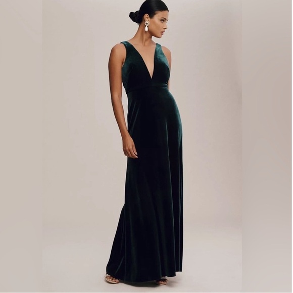 Jenny Yoo Dresses & Skirts - Jenny Yoo Collection Logan Deep-V Velvet Column Gown in Dark Emerald Green Sz 6